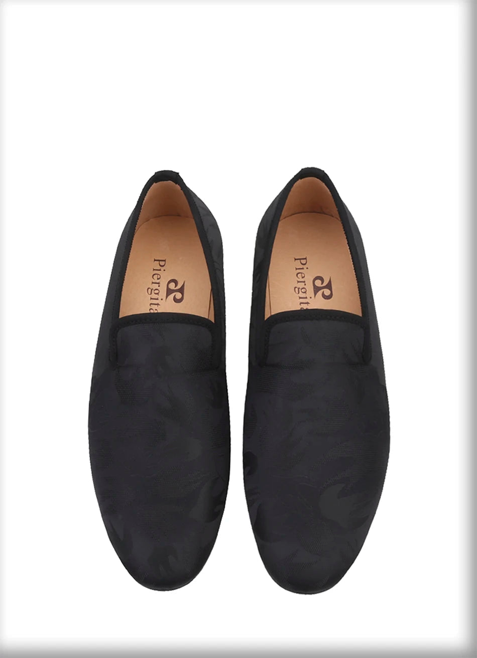 Men's smoking slippers and party shoes with camouflage prints.