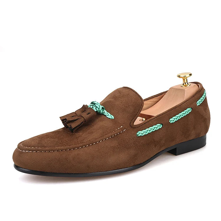 Plus size men's party and prom shoes made of velvet with a new tassel style.