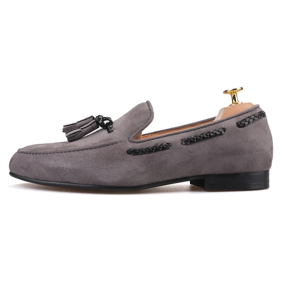Plus size men's party and prom shoes made of velvet with a new tassel style.