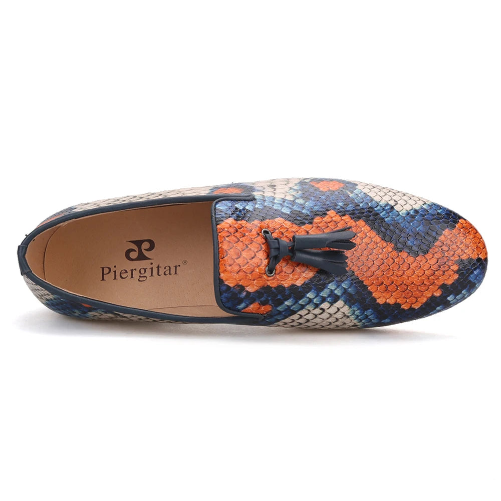 Men's casual shoes with tassels and cow leather in a snake pattern.