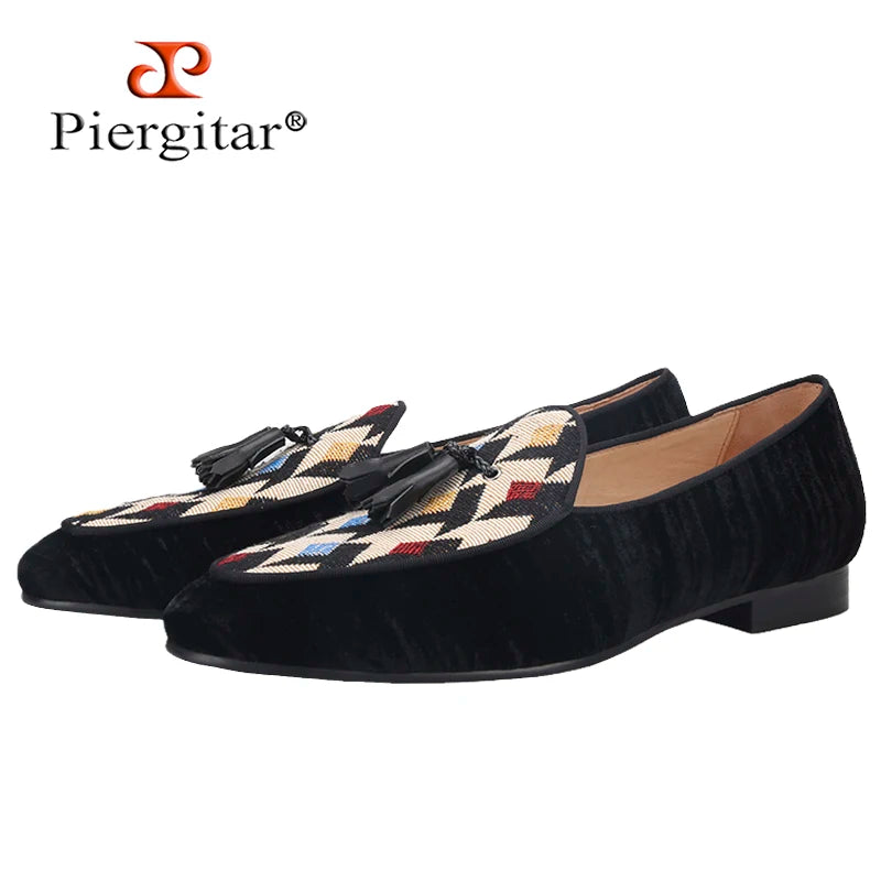 Piergitar 2021 Men Loafers Velvet Stitching Knit Man's Casual Shoes Handmade Tassel Male Smoking Slippers Man Flats Plus Size