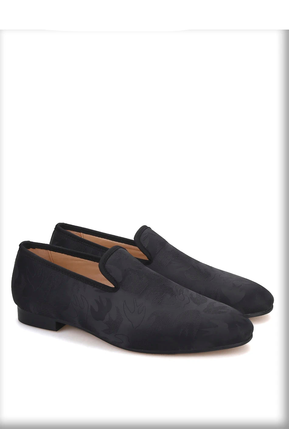 Men's smoking slippers and party shoes with camouflage prints.