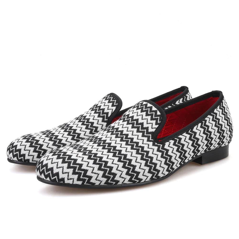 The new style of men's hemp slippers in British style, with a wave-stripe pattern, are casual men's flats.