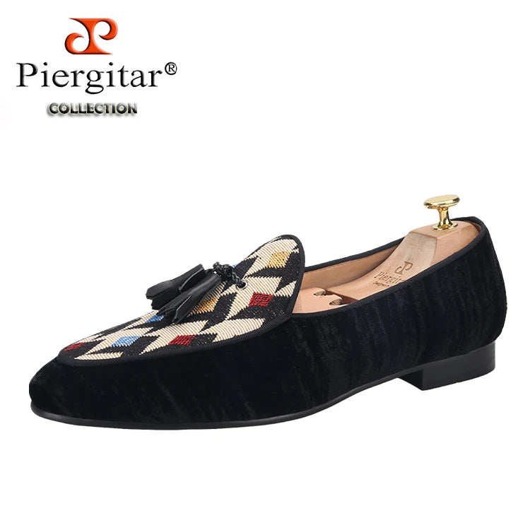 Piergitar 2021 Men Loafers Velvet Stitching Knit Man's Casual Shoes Handmade Tassel Male Smoking Slippers Man Flats Plus Size