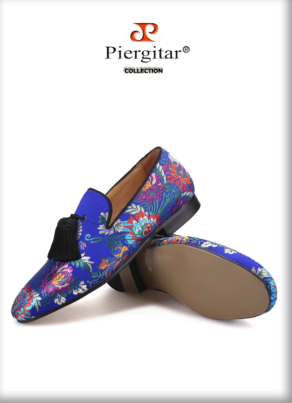 Piergitar brand 2019 new arrival Floral printing men loafers with big tassel wedding and prom men's silk shoes smoking slippers