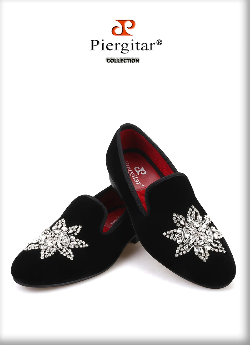 Piergitar New Style Black velvet Men Loafers with Silver Rhinestone Fashion Party and Banquet men's casual shoes slip-on