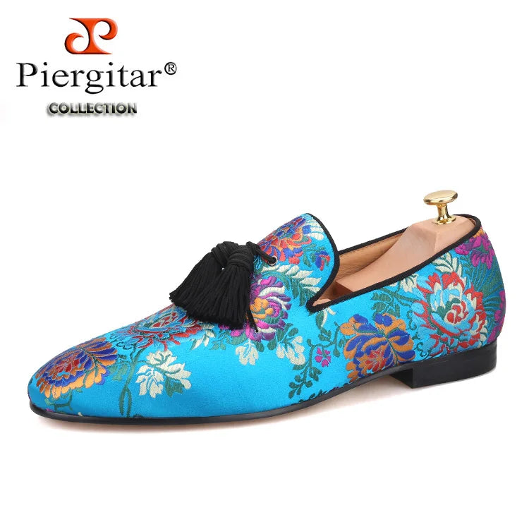 Piergitar brand 2019 new arrival Floral printing men loafers with big tassel wedding and prom men's silk shoes smoking slippers