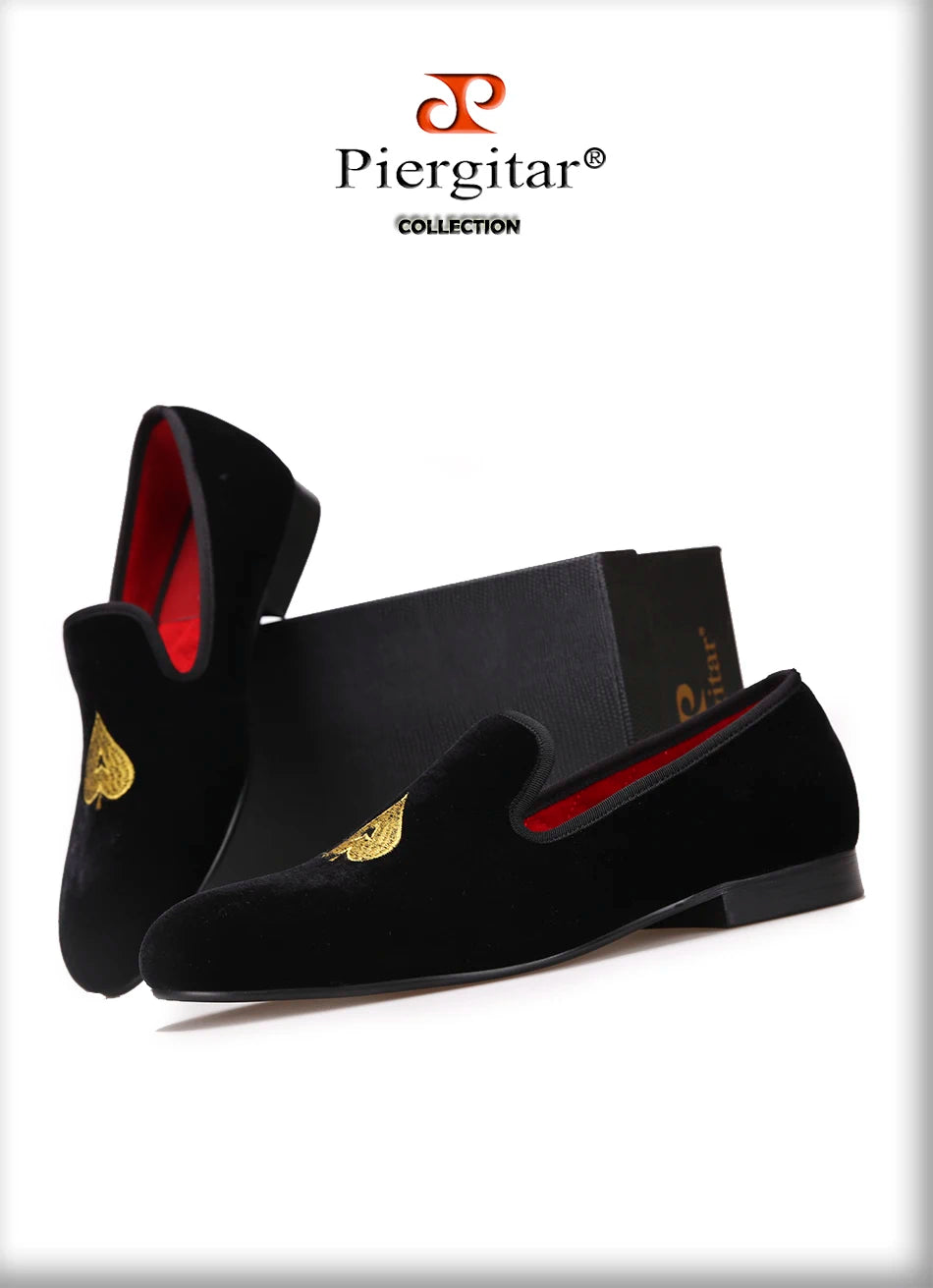Piergitar new designs Handmade men velvets shoes with gold poker heart embroidery Fashion party and wedding men dress shoes
