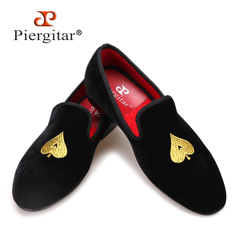 Piergitar new designs Handmade men velvets shoes with gold poker heart embroidery Fashion party and wedding men dress shoes