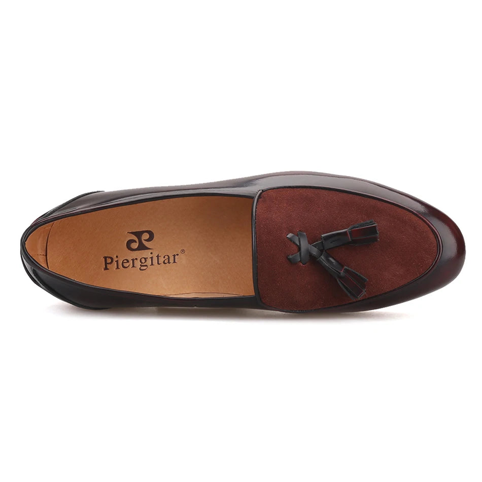 Mens leather loafers with tassels, brand new 2019 mens casual shoes for parties and banquets.
