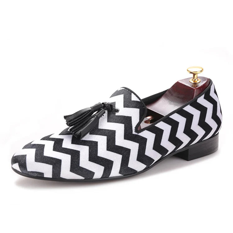 Mix color plaid pattern men's velvet shoes with black leather tassels for wedding and party men's dress shoes