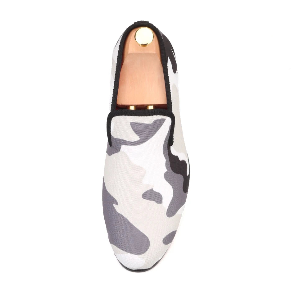 New style Combining traditional loafers with military design in a slipper exaggerated print