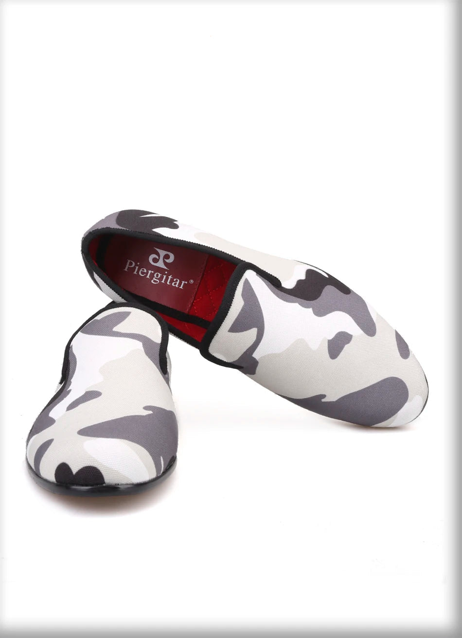 New style Combining traditional loafers with military design in a slipper exaggerated print