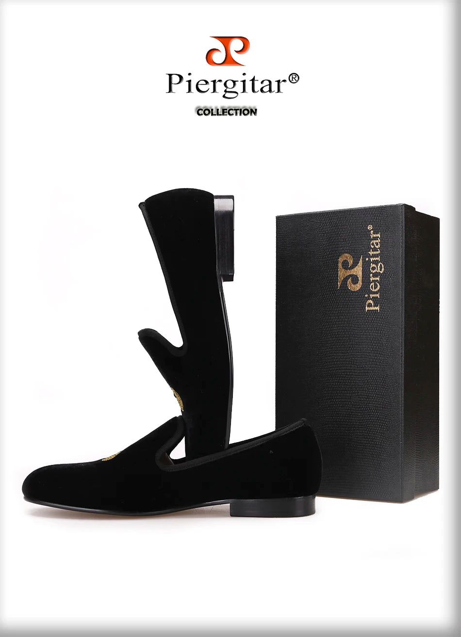 Piergitar new designs Handmade men velvets shoes with gold poker heart embroidery Fashion party and wedding men dress shoes