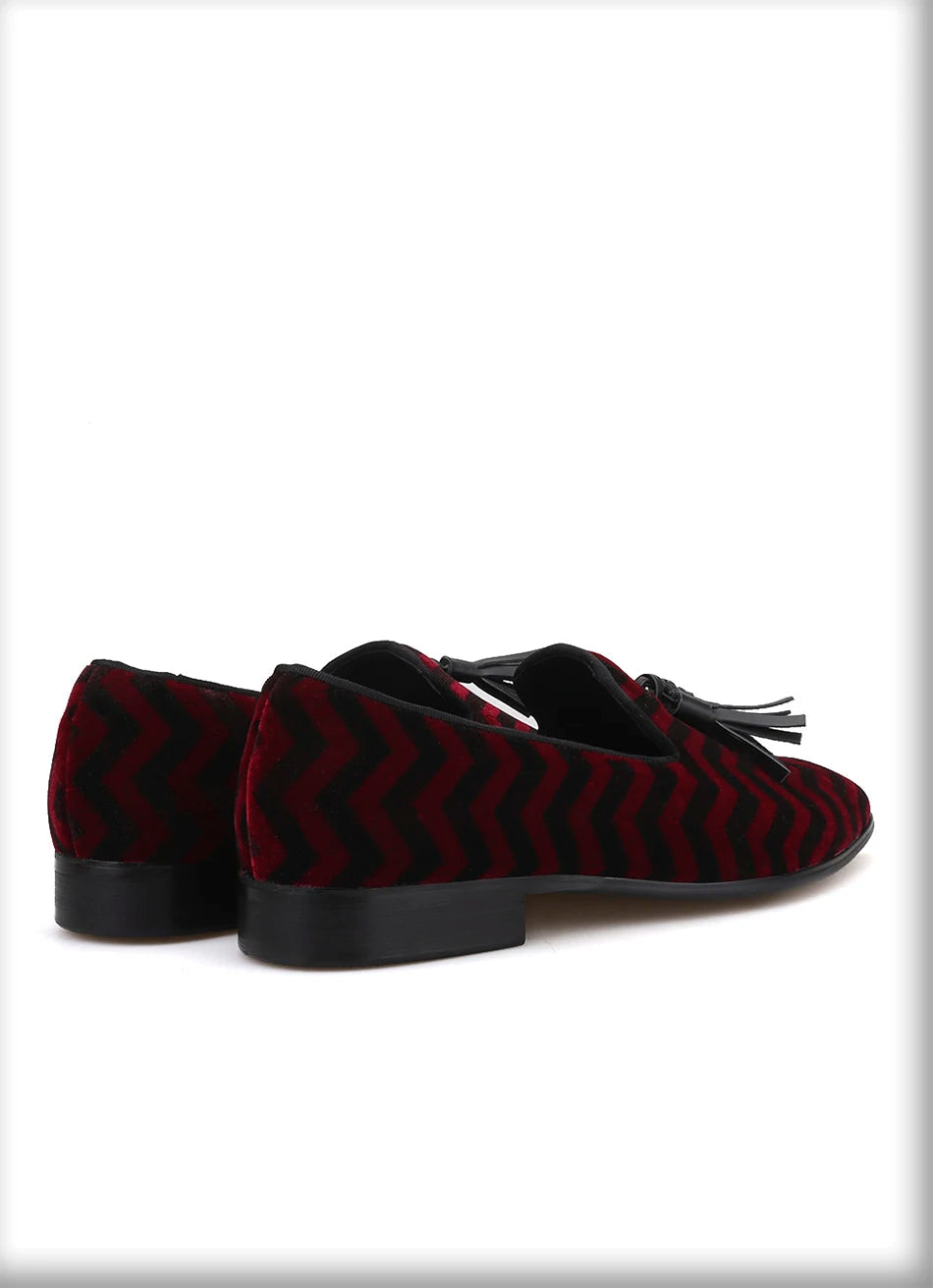 Mix color plaid pattern men's velvet shoes with black leather tassels for wedding and party men's dress shoes