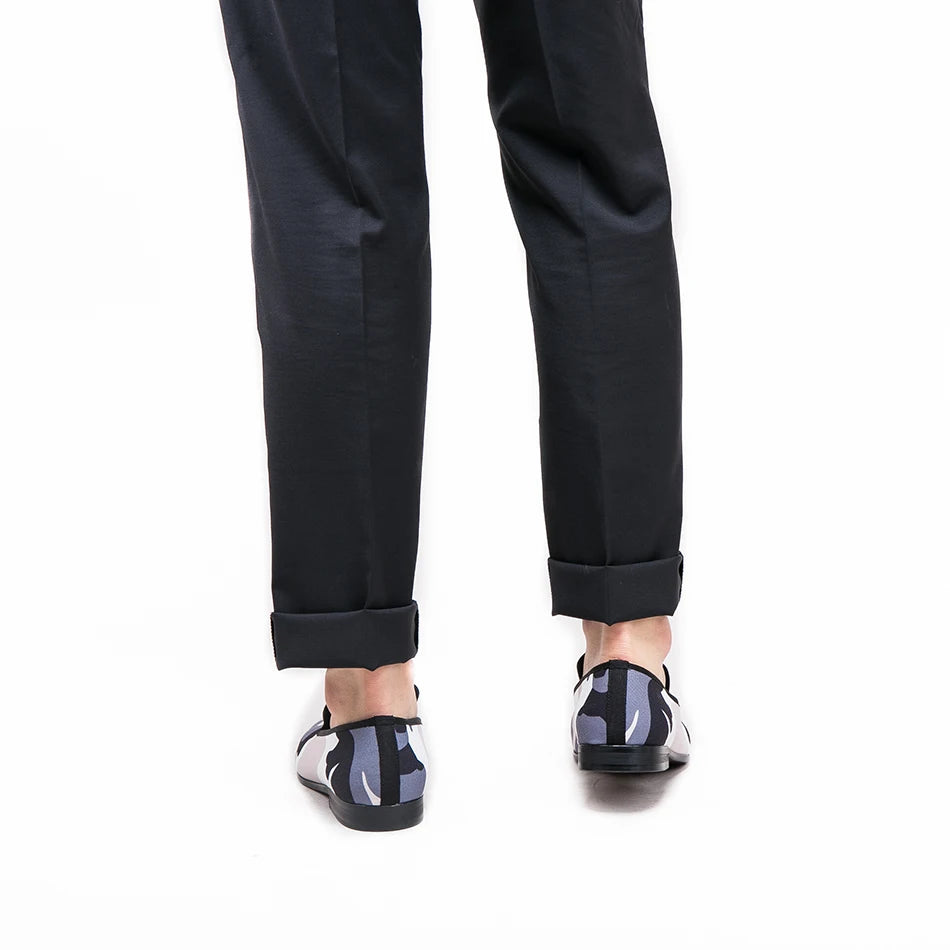 New style Combining traditional loafers with military design in a slipper exaggerated print