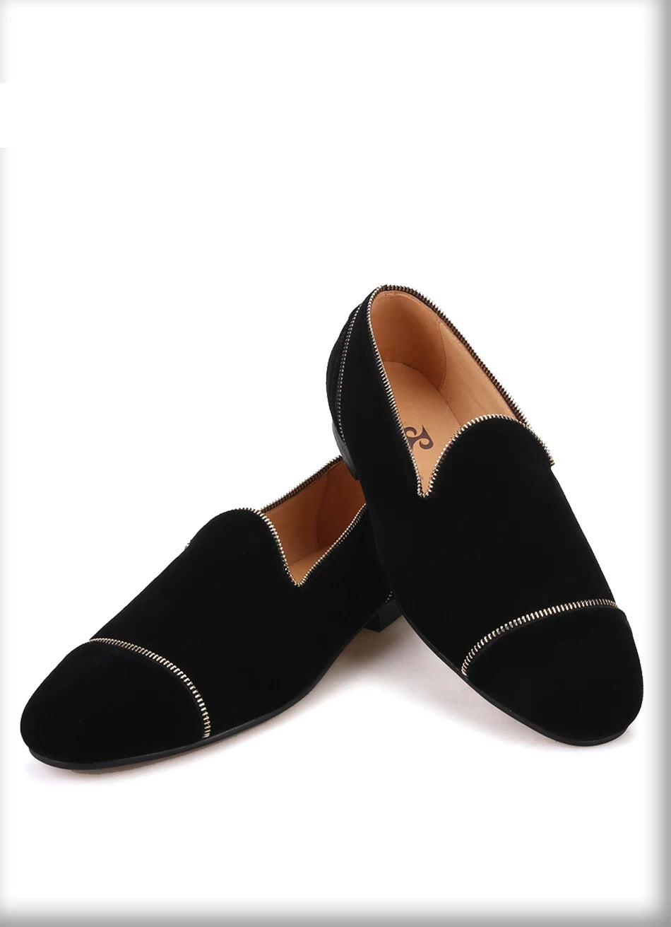 Men's smoking slippers with leather insole and Zipper design, black colors.