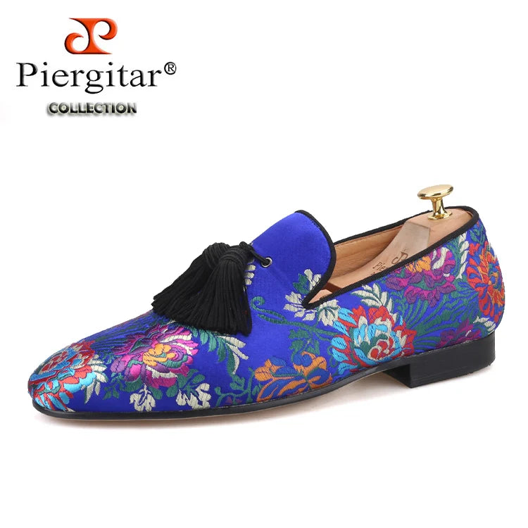 Piergitar brand 2019 new arrival Floral printing men loafers with big tassel wedding and prom men's silk shoes smoking slippers