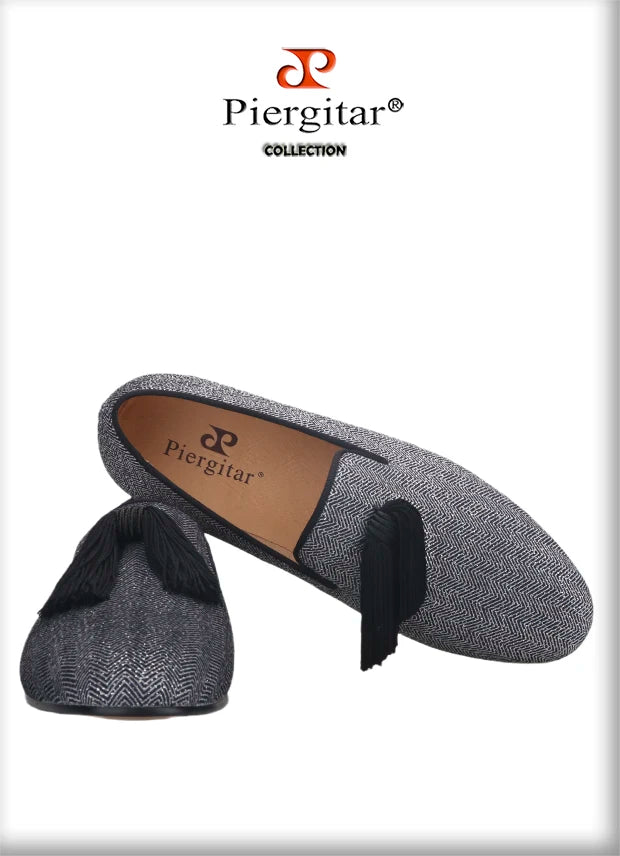 Piergitar New Gray Silver Glitter Fabric Men Moccasin Handmade Tassel Men's Loafers Classic British Style Smoking Slippers