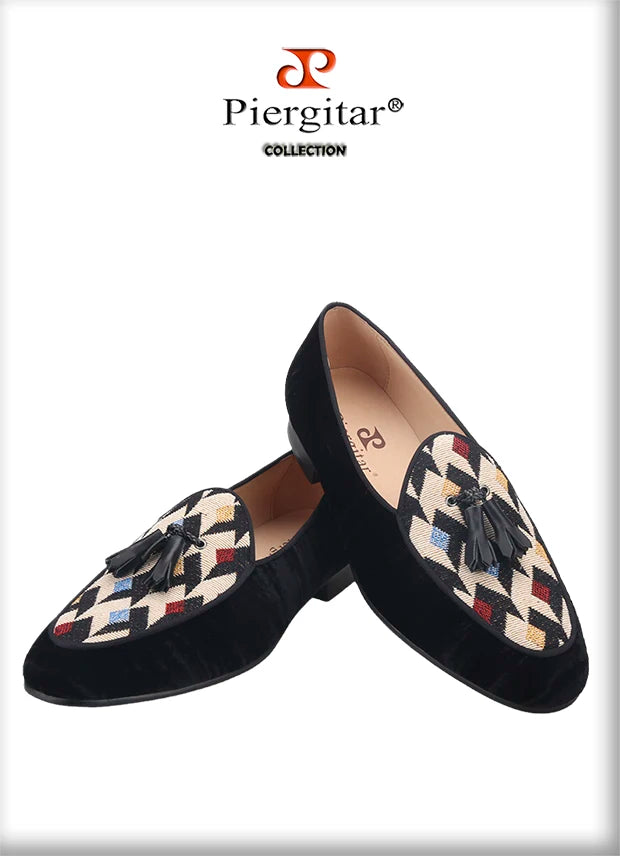 Piergitar 2021 Men Loafers Velvet Stitching Knit Man's Casual Shoes Handmade Tassel Male Smoking Slippers Man Flats Plus Size