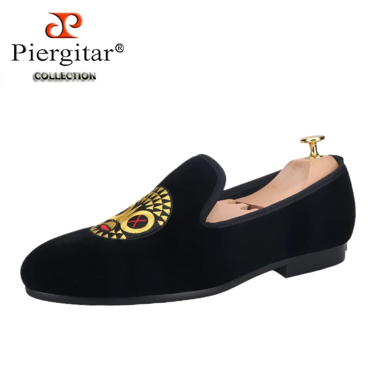 Piergitar New Arrival Black Velvet Men's Loafers Handmade African Tribal Embroidery Man Smoking Slippers For Pary And Wedding