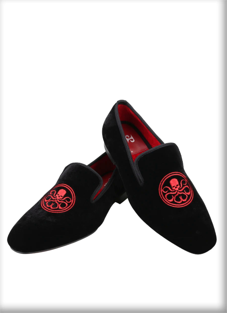New Style Black Velvet Moccasins Embroidered Skull Design Slip-On Smoking Shoes for Men