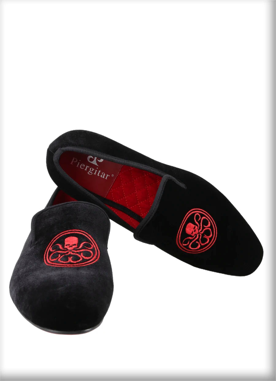New Style Black Velvet Moccasins Embroidered Skull Design Slip-On Smoking Shoes for Men