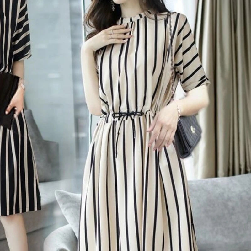 casual office lady dresses for women in a stripey short-sleeved midi dress