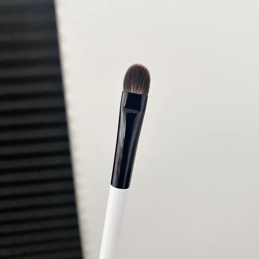 Dual-Ended Foundation Face Brush