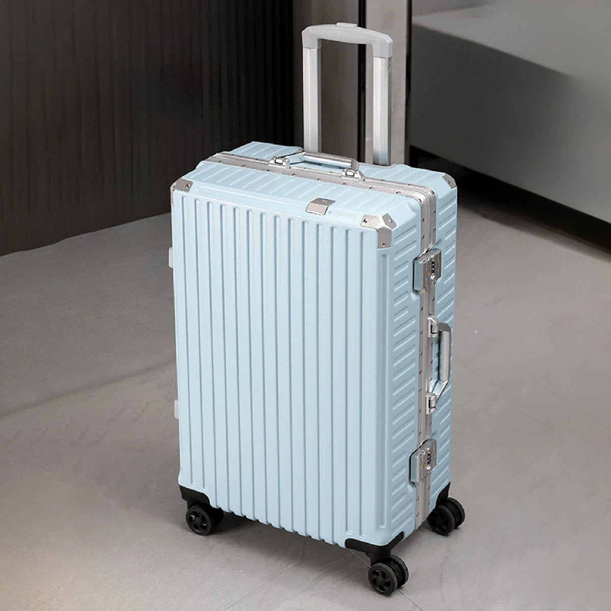 Aluminum Frame Rolling Luggage Case