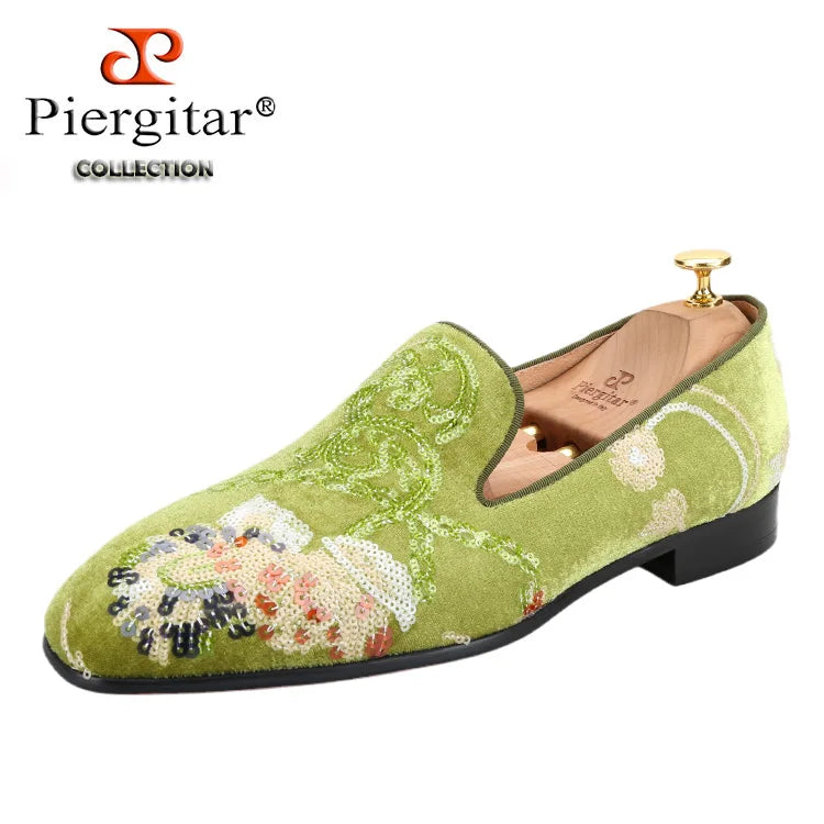 Piergitar Black And Grass Green Velvet With Handmade Classical Chinese Style Sequin Embroidery Men's Loafers Red Sole Moccasins