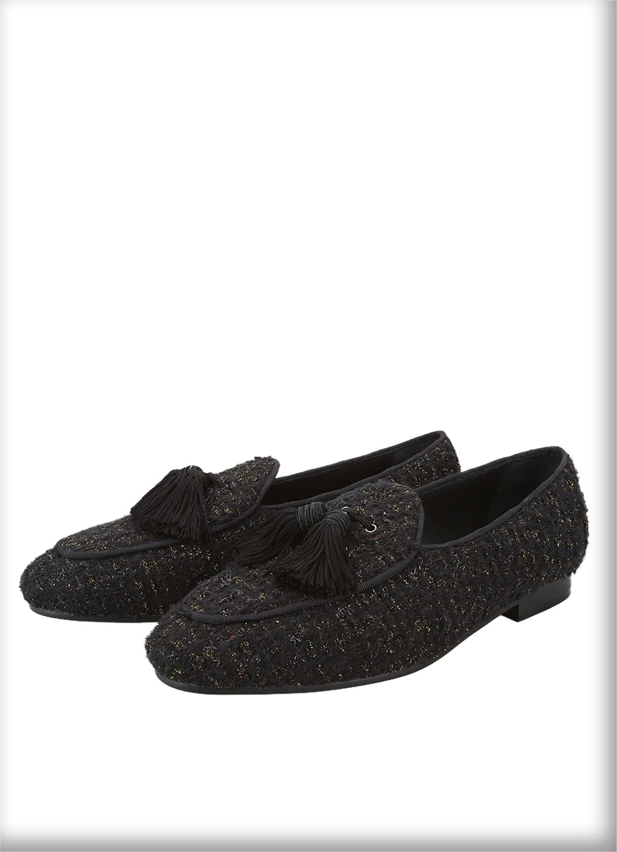 The British Classic style slip-on smoking slippers in White and Black Tweed with Handmade Tassels.