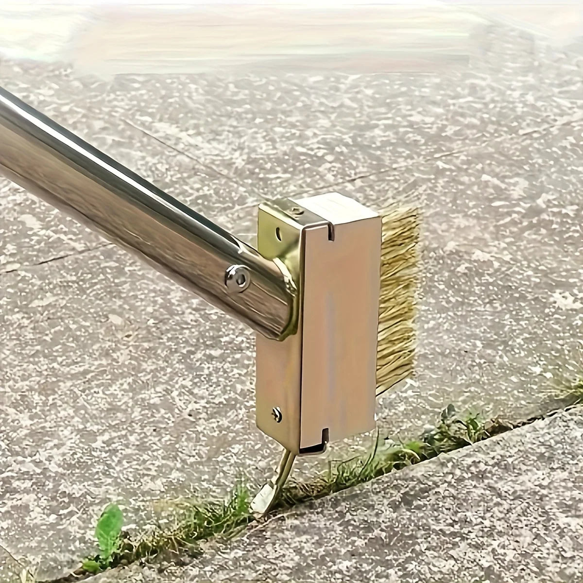 Adjustable manual weeding tool