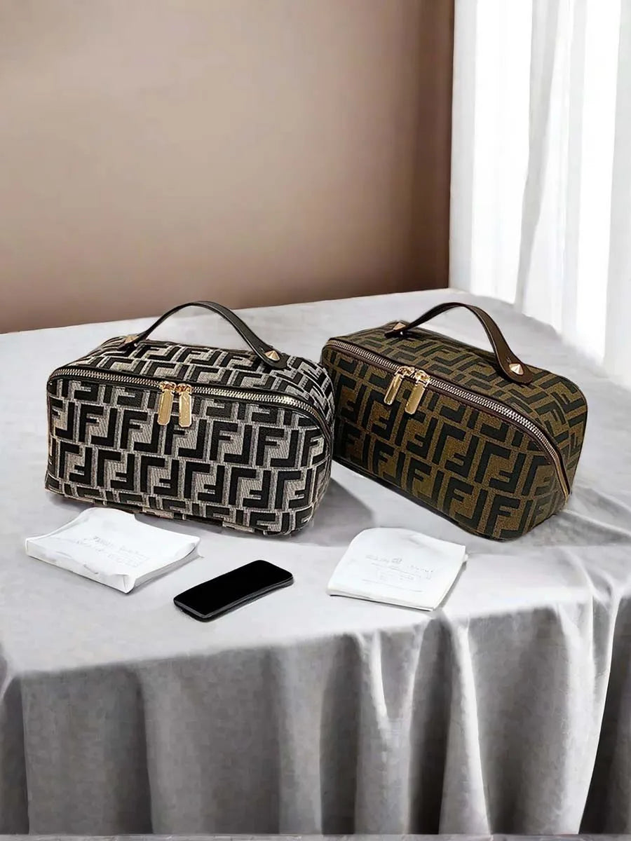 Travel cosmetics division toiletry bag