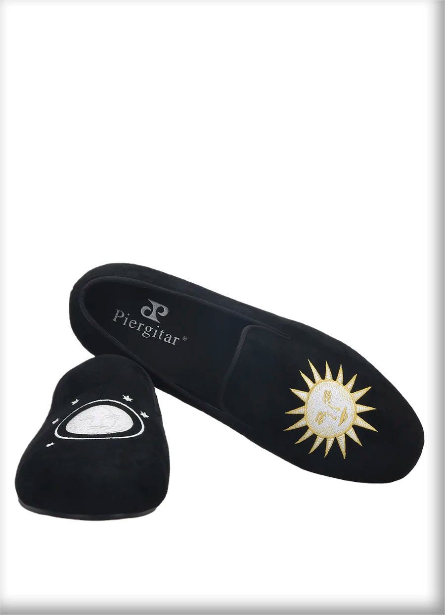 Handmade Mens Smoking Slippers with Classic Sun And Moon Embroidery for Fashion Party Loafers Leather insole