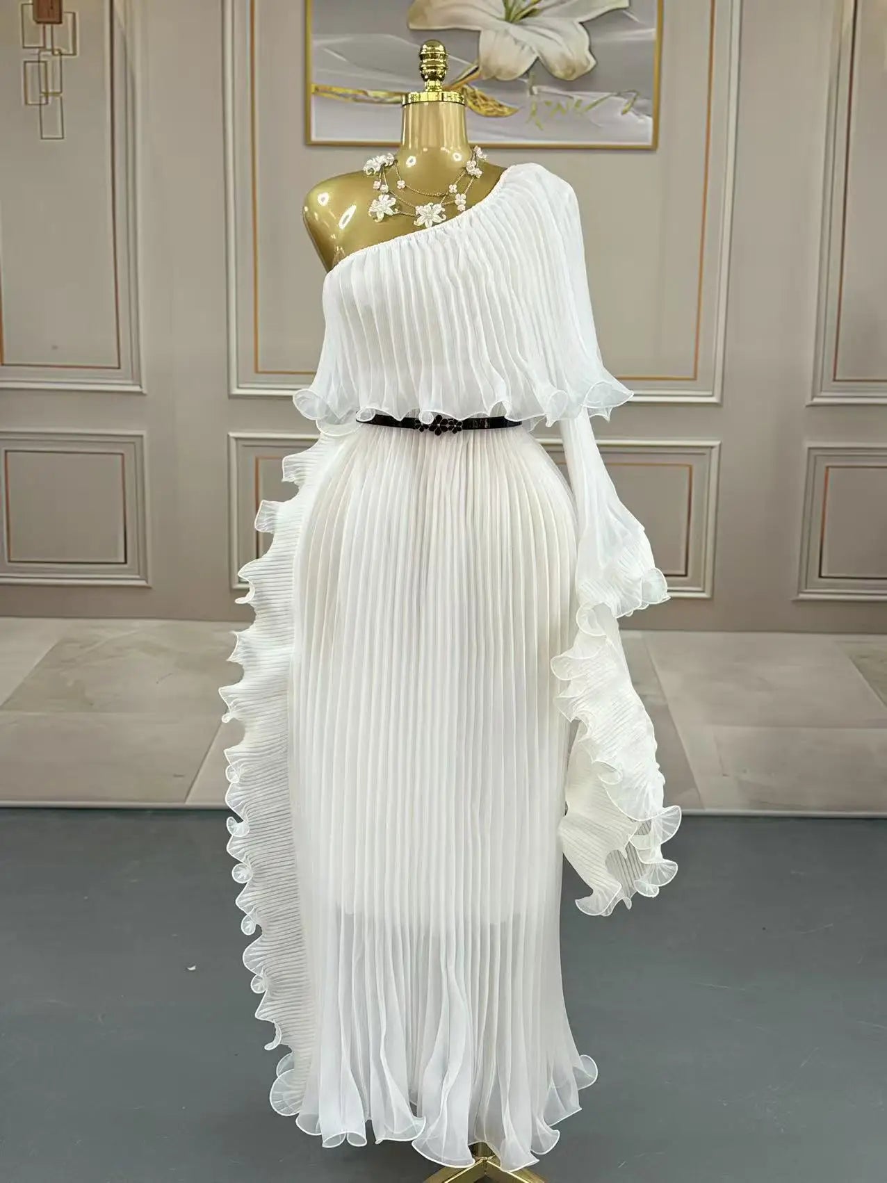 Miyake Dress2025 New Miyake Pleated Lotus Leaf Dense Edge Design Slanted Shoulder Single Sleeve Dress Women