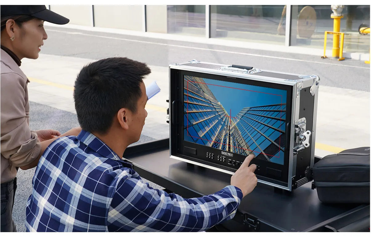 Portable Carry-on Multi-camera Director Monitor