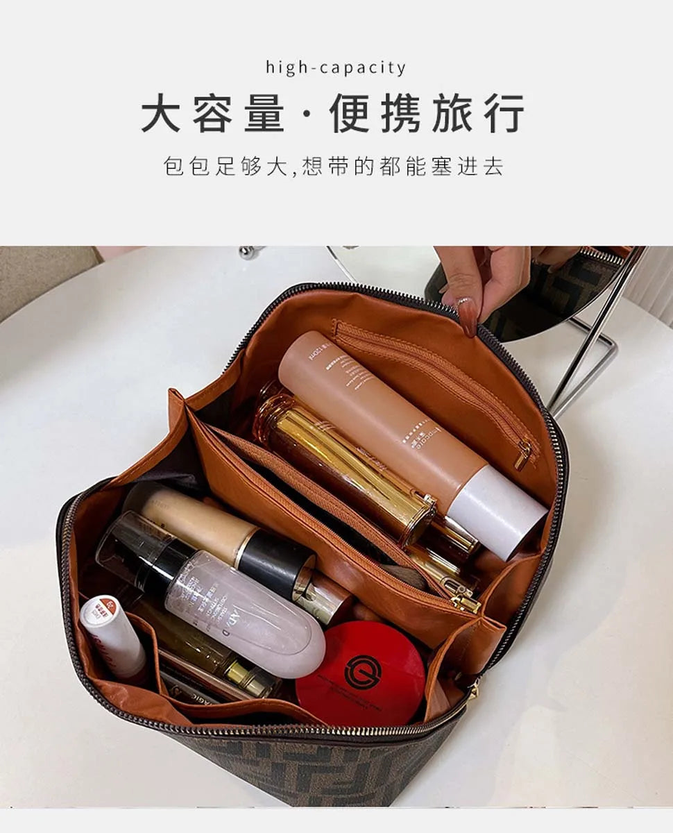 Travel cosmetics division toiletry bag