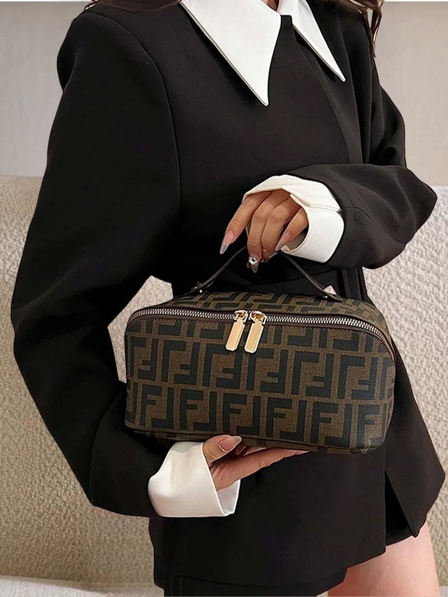 Travel cosmetics division toiletry bag