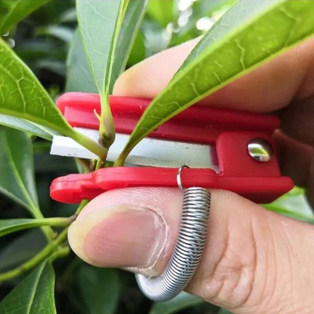 Pruner Multifunction Garden Thumb