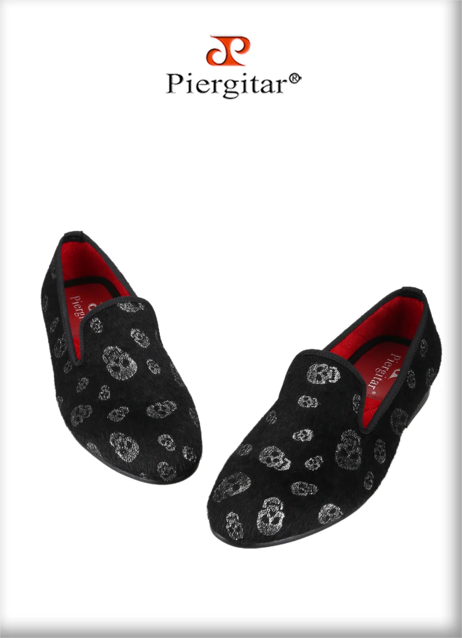 Piergitar New Style Black Horsehair Sliver Skull Embossed Men Shoes For Party Slip-On Loafers Smoking Slipper Men Flat Plus Size