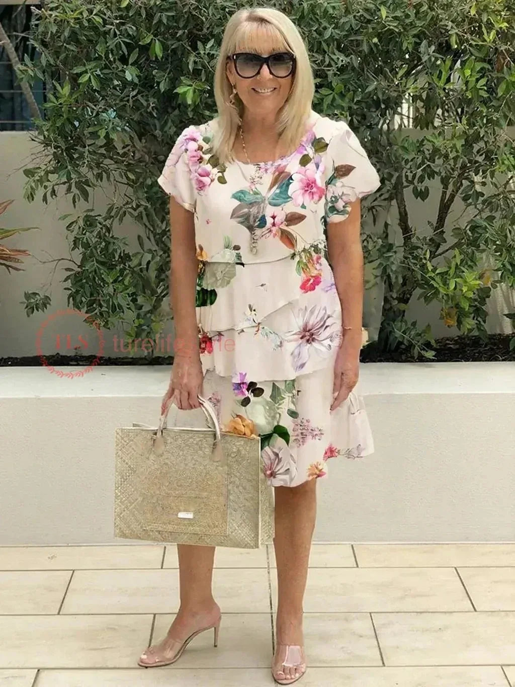 2025 Spring Chic Floral Print Chiffon Dress Woman Elegant Crew Neck Tierred Pleated Dress Summer Short Sleeve A-Line Party Dress