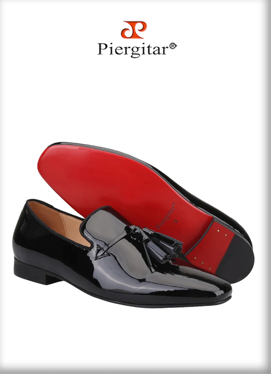 Piergitar 2024 New Model Royal Blue And Black Patent Leather Men's Tassels Shoes For Fashion Party Handmade Slip-On Loafers