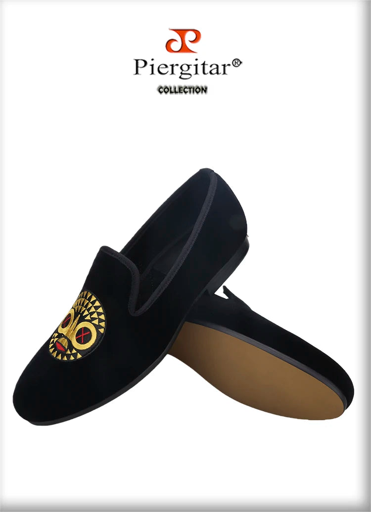 Piergitar New Arrival Black Velvet Men's Loafers Handmade African Tribal Embroidery Man Smoking Slippers For Pary And Wedding