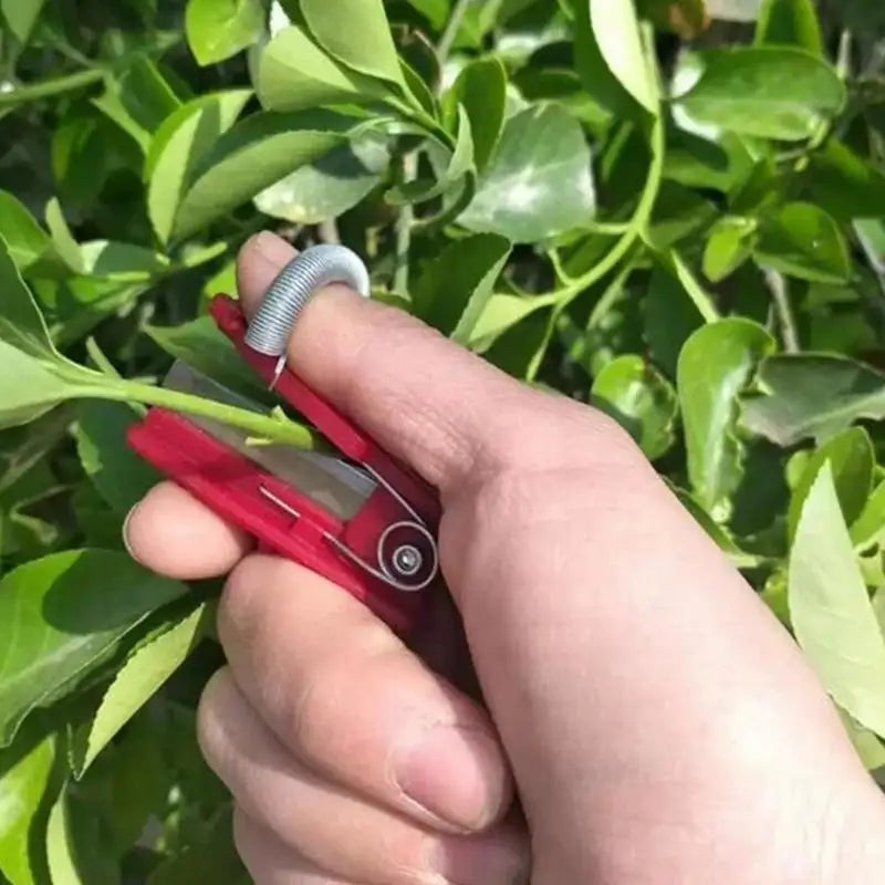 Gardening Thumb Pruner Finger Picking Cutter