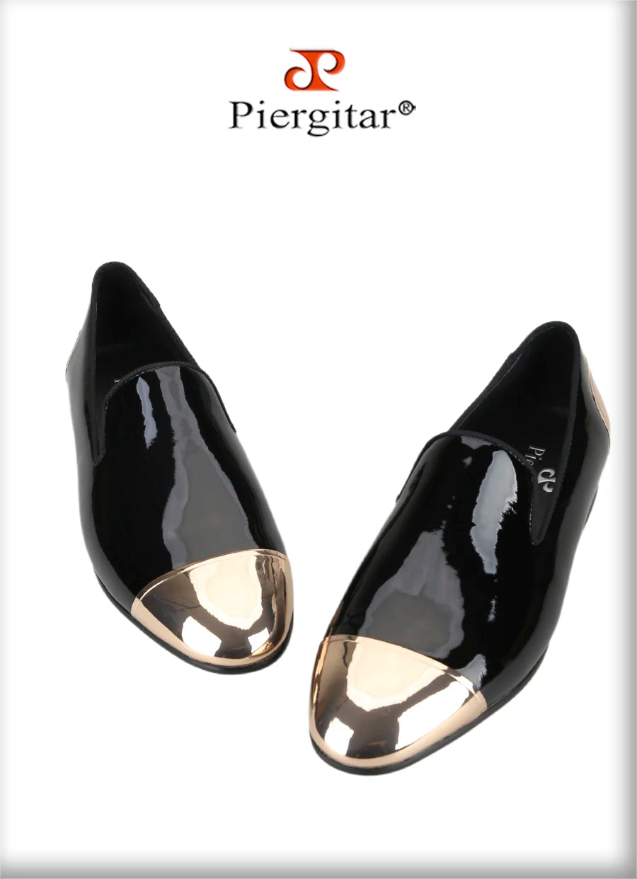 Piergitar Black/White Patent Leather Slip-On Slippers For Party Customised Front And Rear Metal Buckles Handmade Men's Loafers