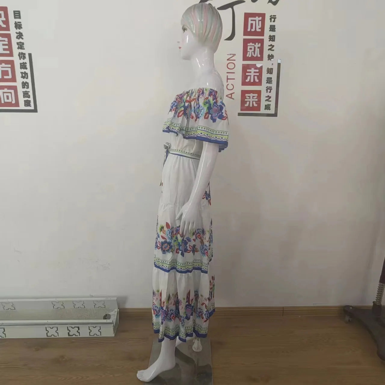 2024 Spring/Summer New Women Retro Fashion One Shoulder Red Flower Printed Waist Collection Long Style Large Swing Casual Dress