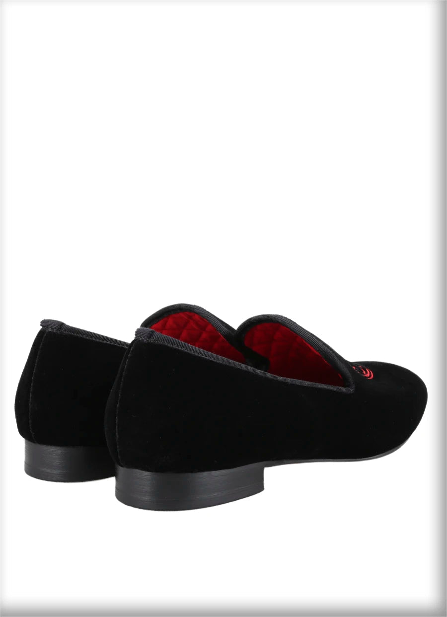 New Style Black Velvet Moccasins Embroidered Skull Design Slip-On Smoking Shoes for Men