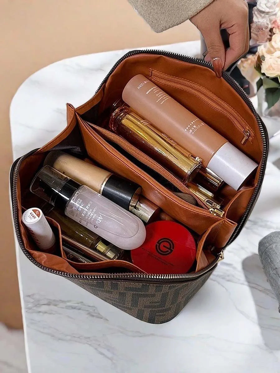 Travel cosmetics division toiletry bag