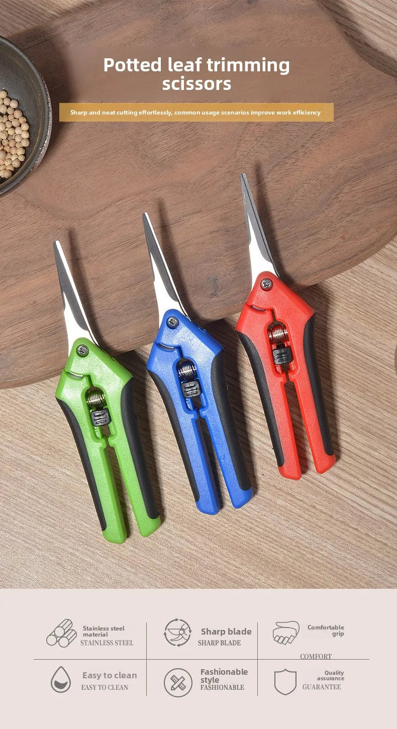 Powerful garden pruning scissors